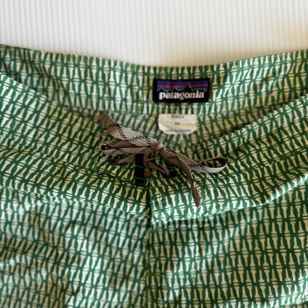 Patagonia Board Shorts Men’s 33 Green Geometric Surf Swim Beach Quick Dry - Picture 3 of 16